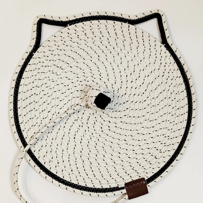 Sensational scratching mat for cats - made of cotton rope